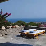 Akakies Summer House With Breathtaking Aegean View *