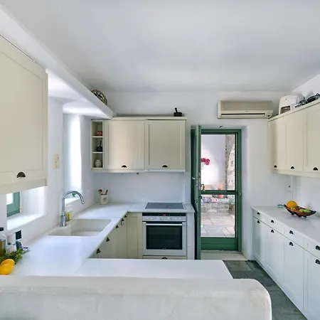 Vila Akakies Summer House With Breathtaking Aegean View